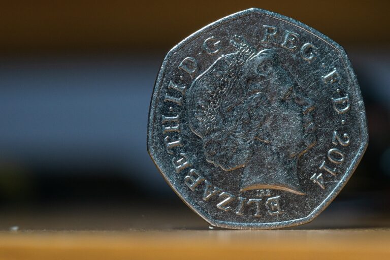 Fino a 12.800€ per una moneta da 50 centesimi rara: scopri quale vale di più